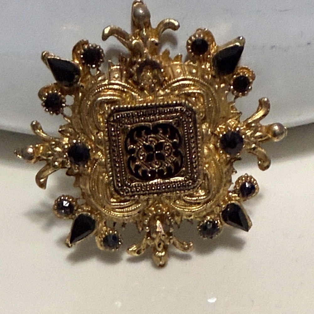 Vintage Gold Filigree Brooch with Black Stones